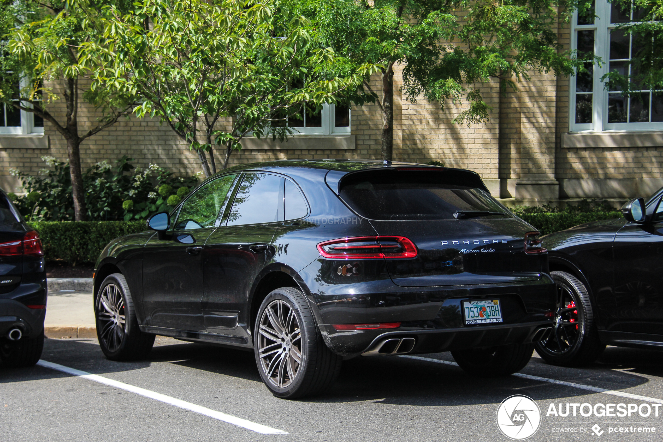 Porsche 95B Macan Turbo