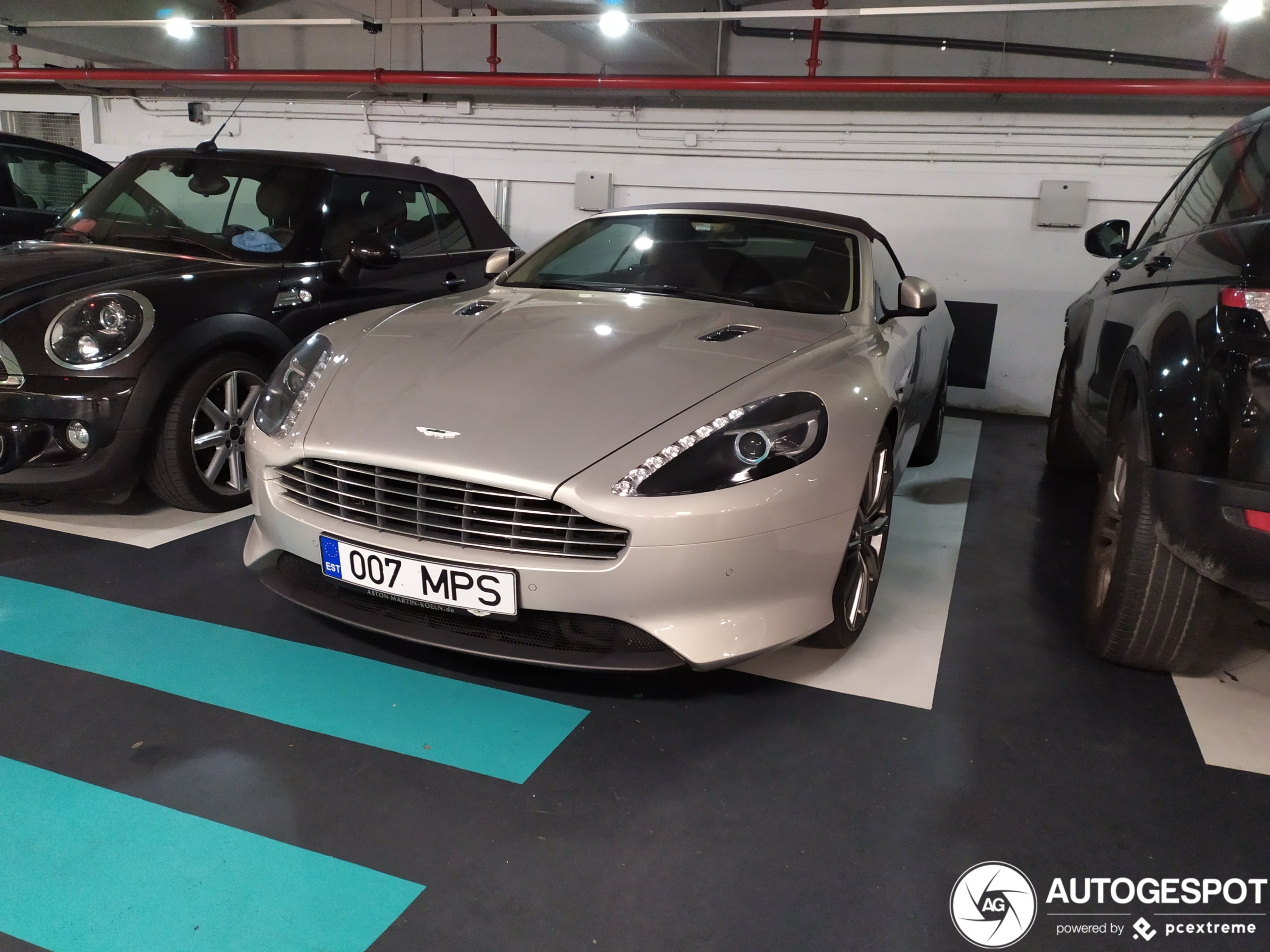 Aston Martin Virage Volante 2011