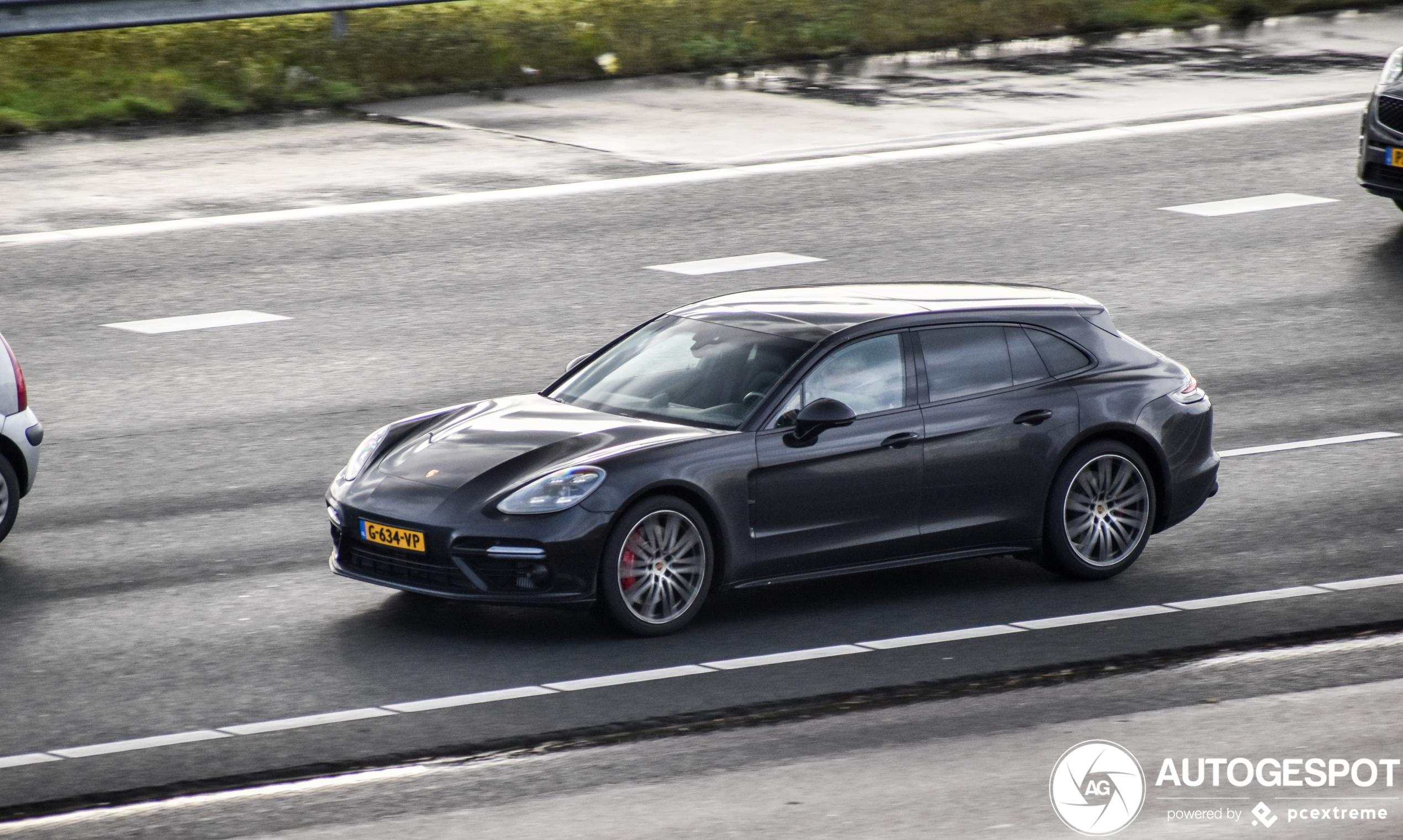 Porsche 971 Panamera Turbo Sport Turismo