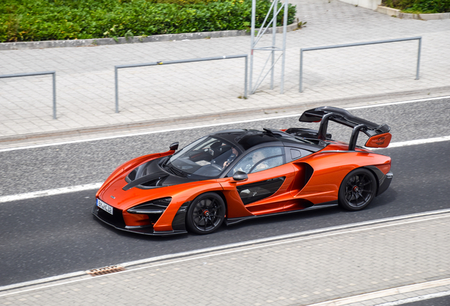 McLaren Senna