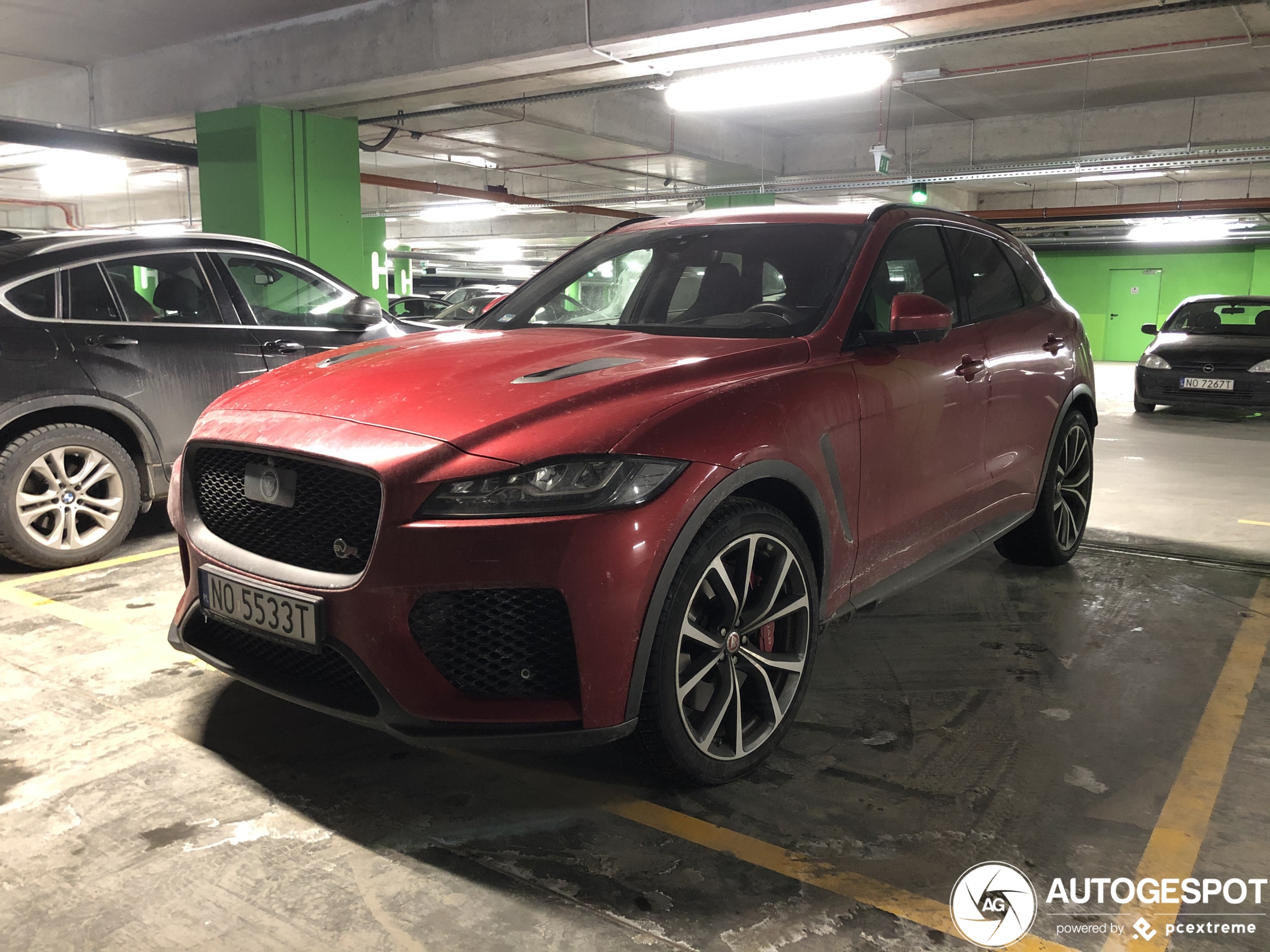 Jaguar F-PACE SVR