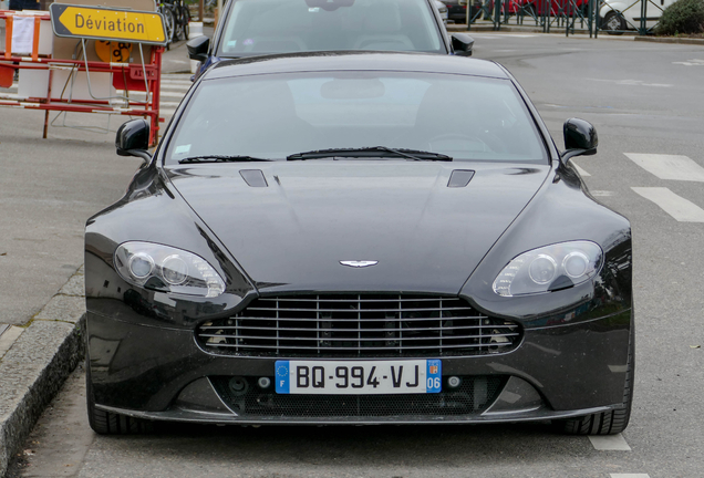 Aston Martin V8 Vantage S