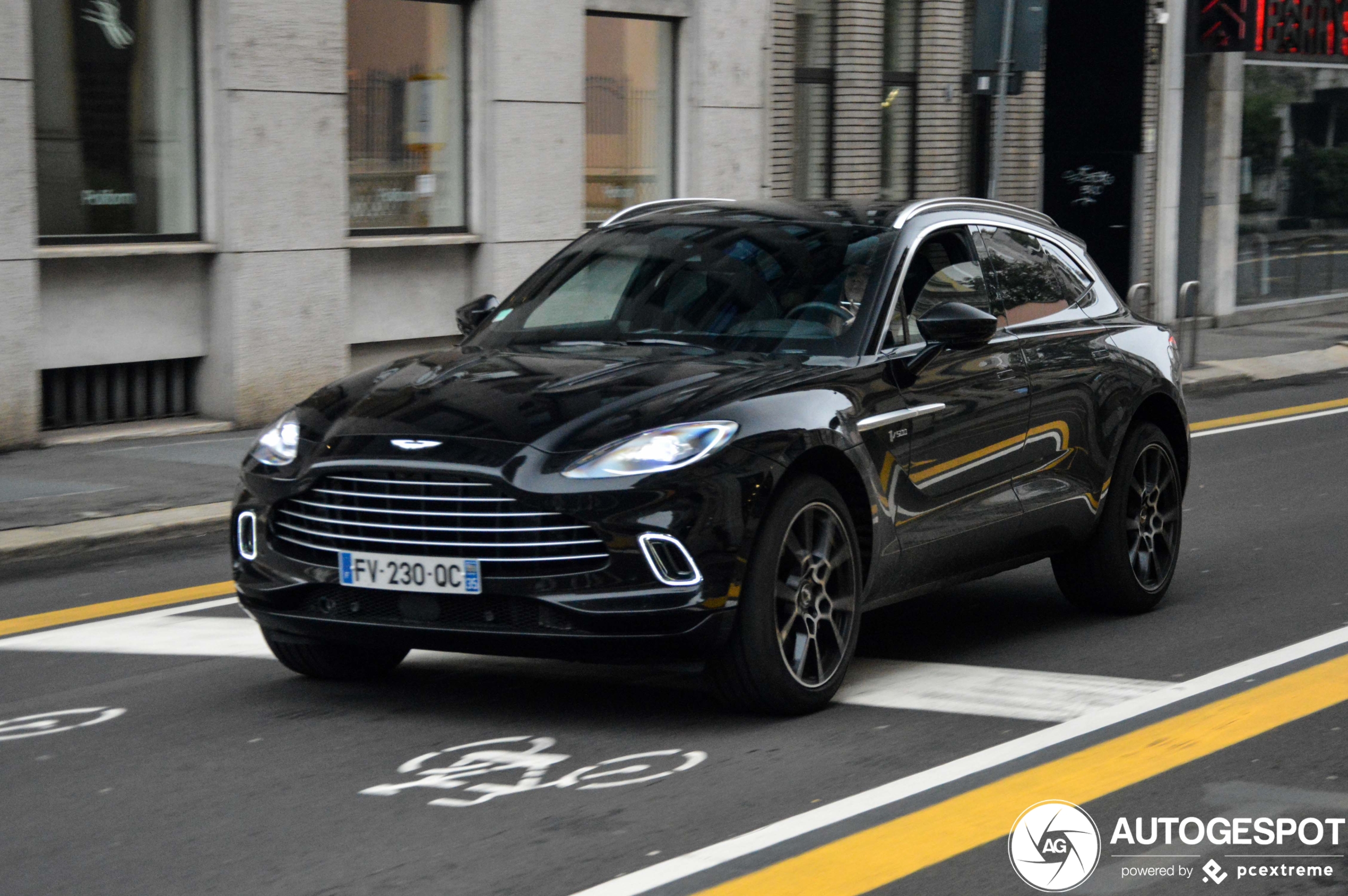 Aston Martin DBX