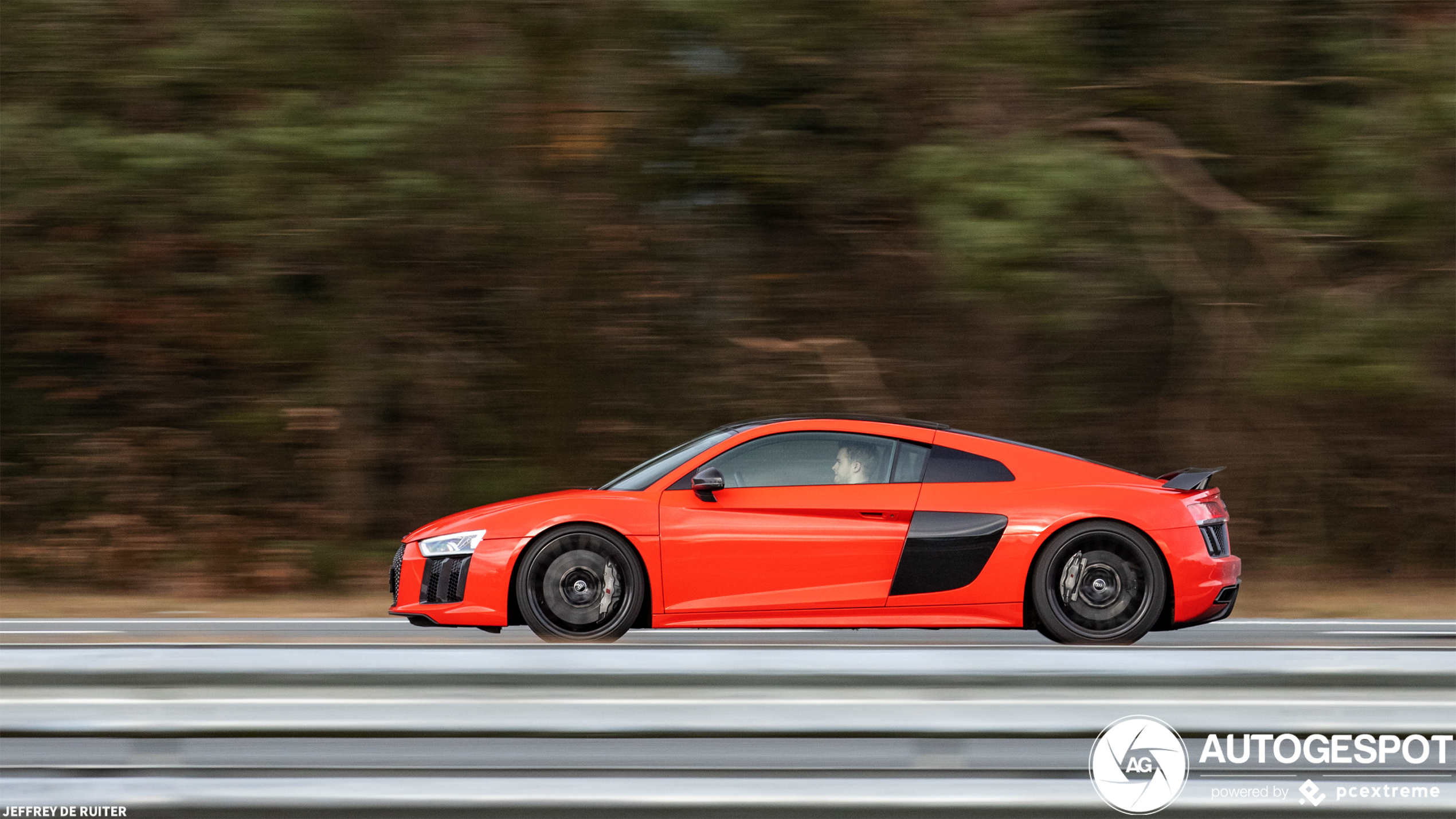 Audi R8 V10 Plus 2015