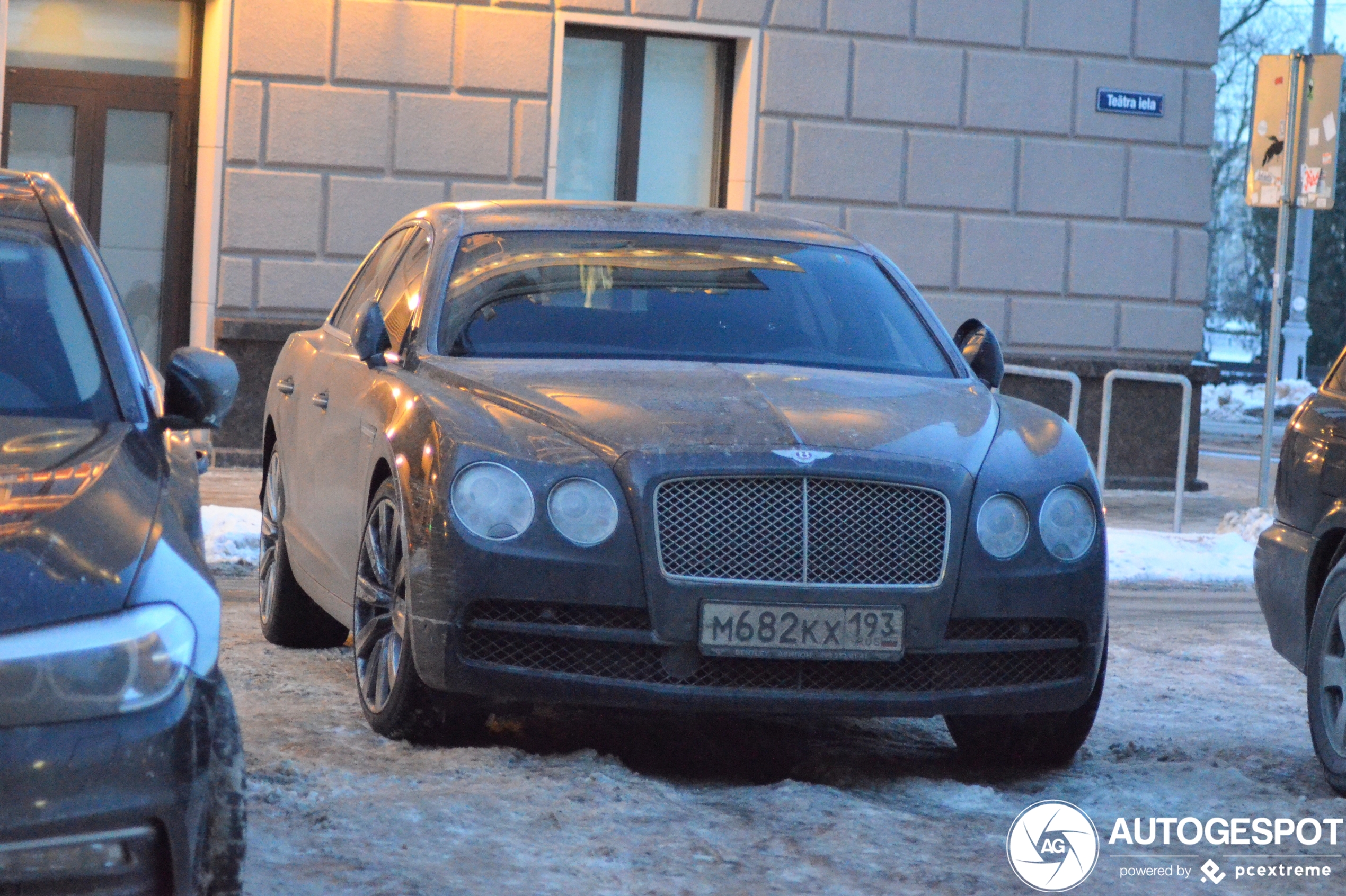 Bentley Flying Spur V8