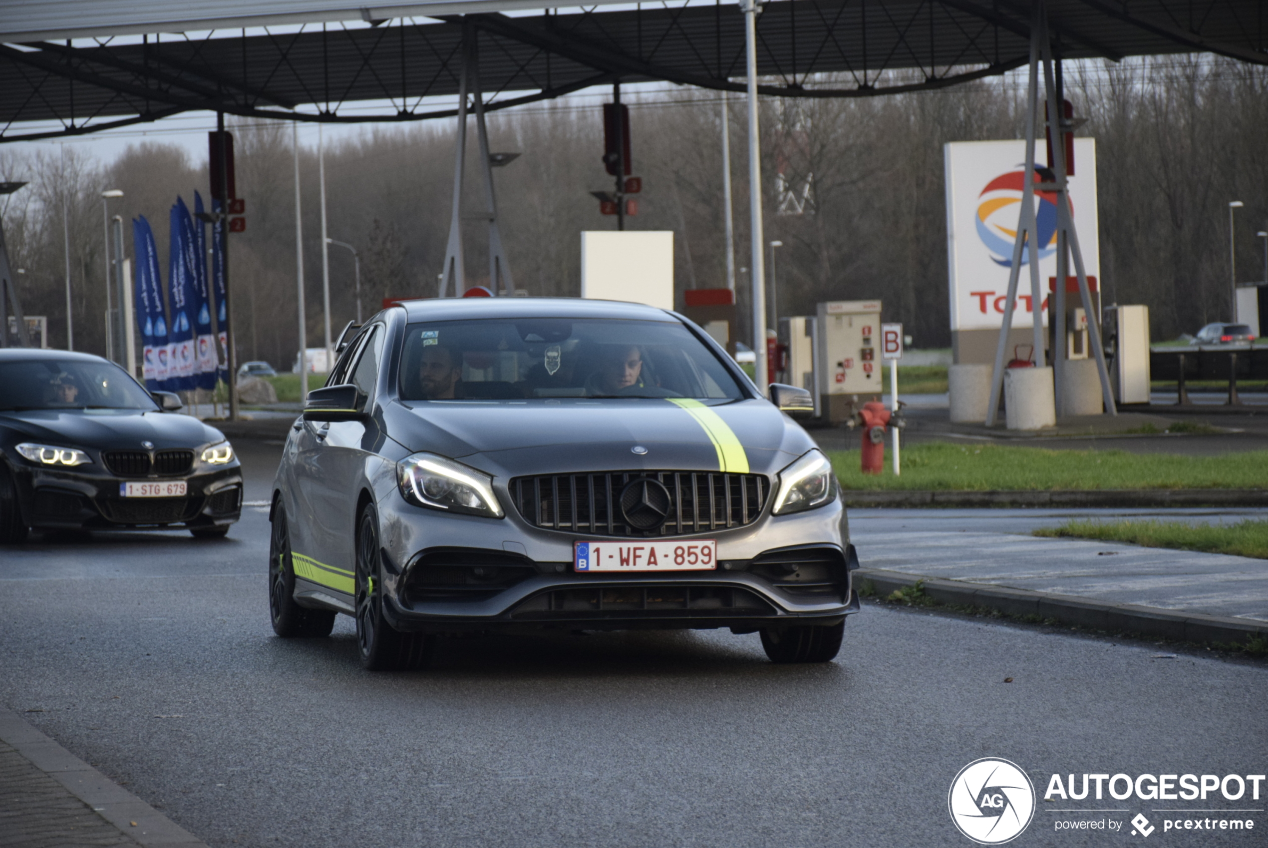 Mercedes-AMG A 45 W176 2015