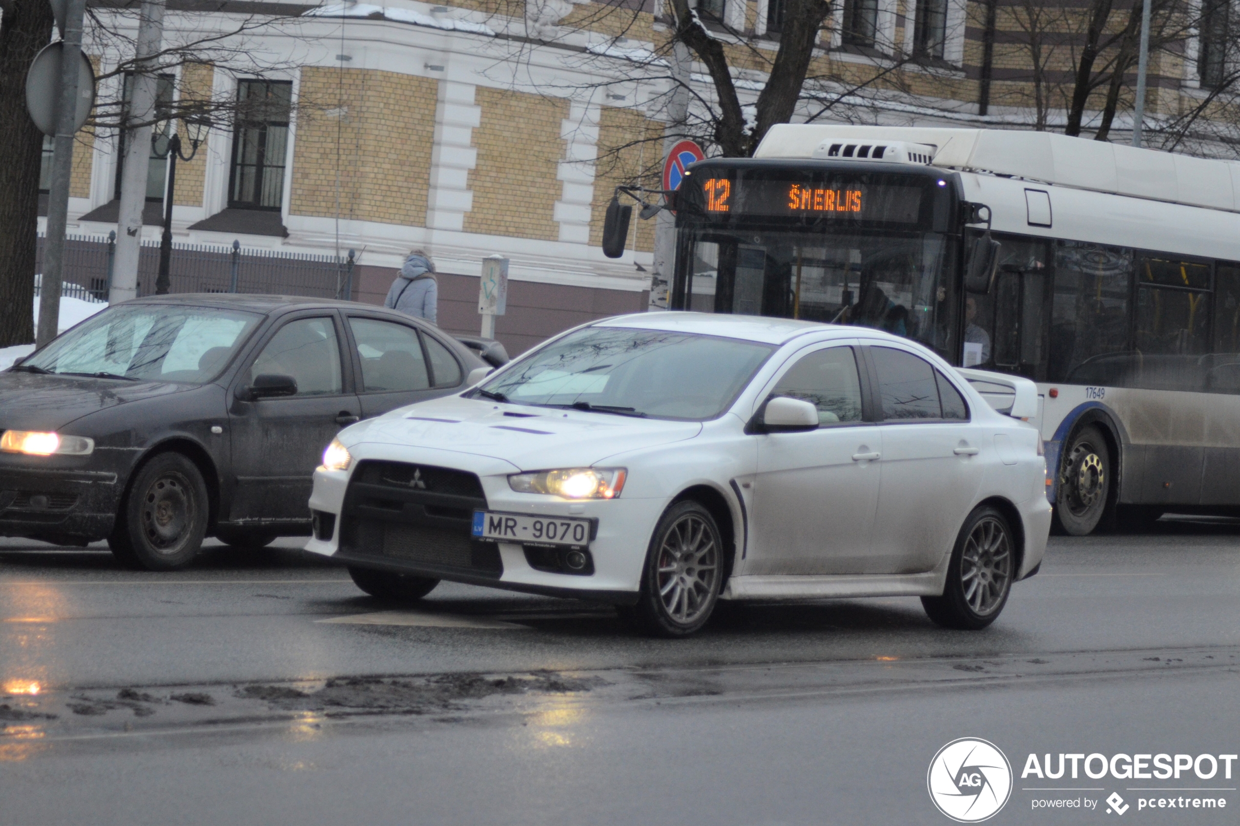 Mitsubishi Lancer Evolution X