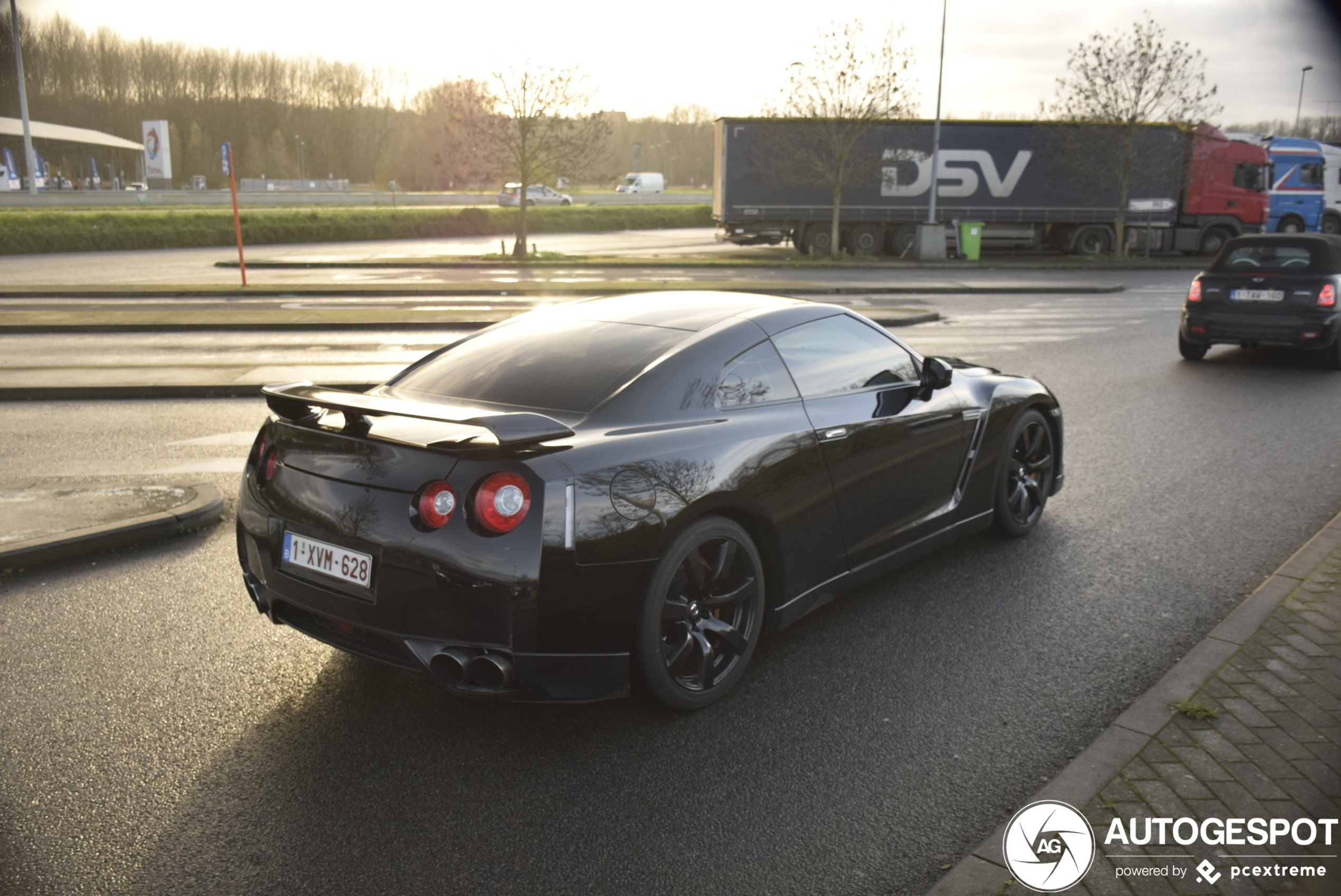 Nissan GT-R