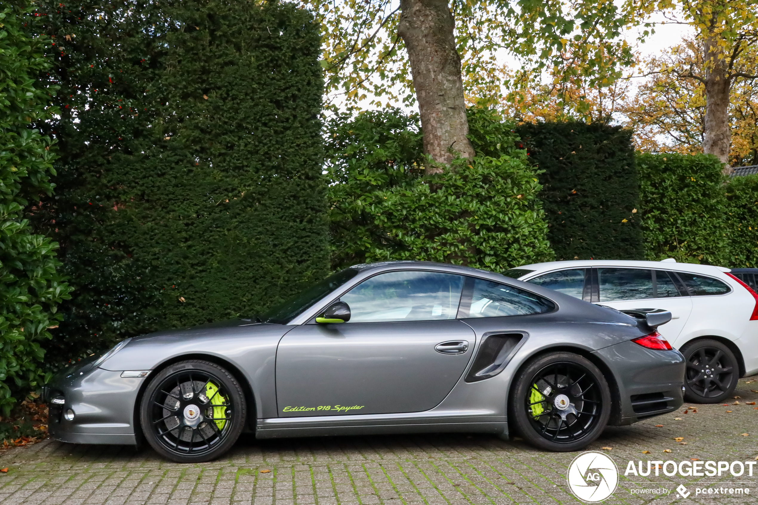 Porsche 997 Turbo S 918 Spyder Edition