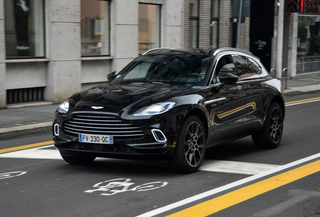 Aston Martin DBX