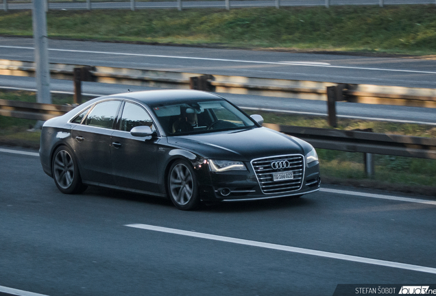 Audi S8 D4