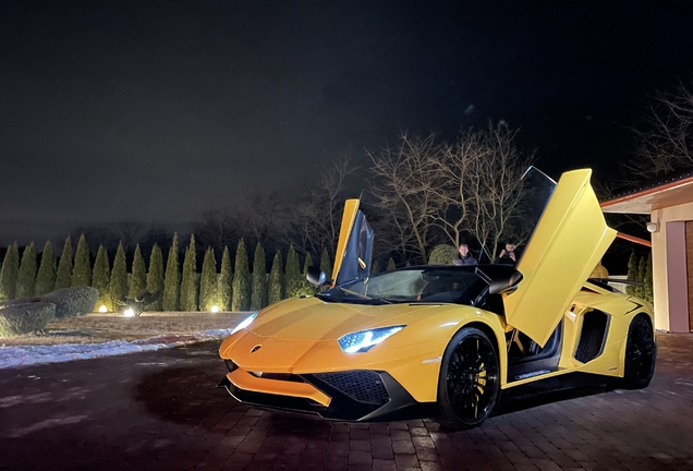 Lamborghini Aventador LP750-4 SuperVeloce Roadster