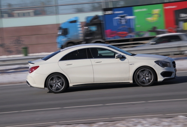 Mercedes-Benz CLA 45 AMG C117