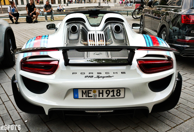 Porsche 918 Spyder Weissach Package