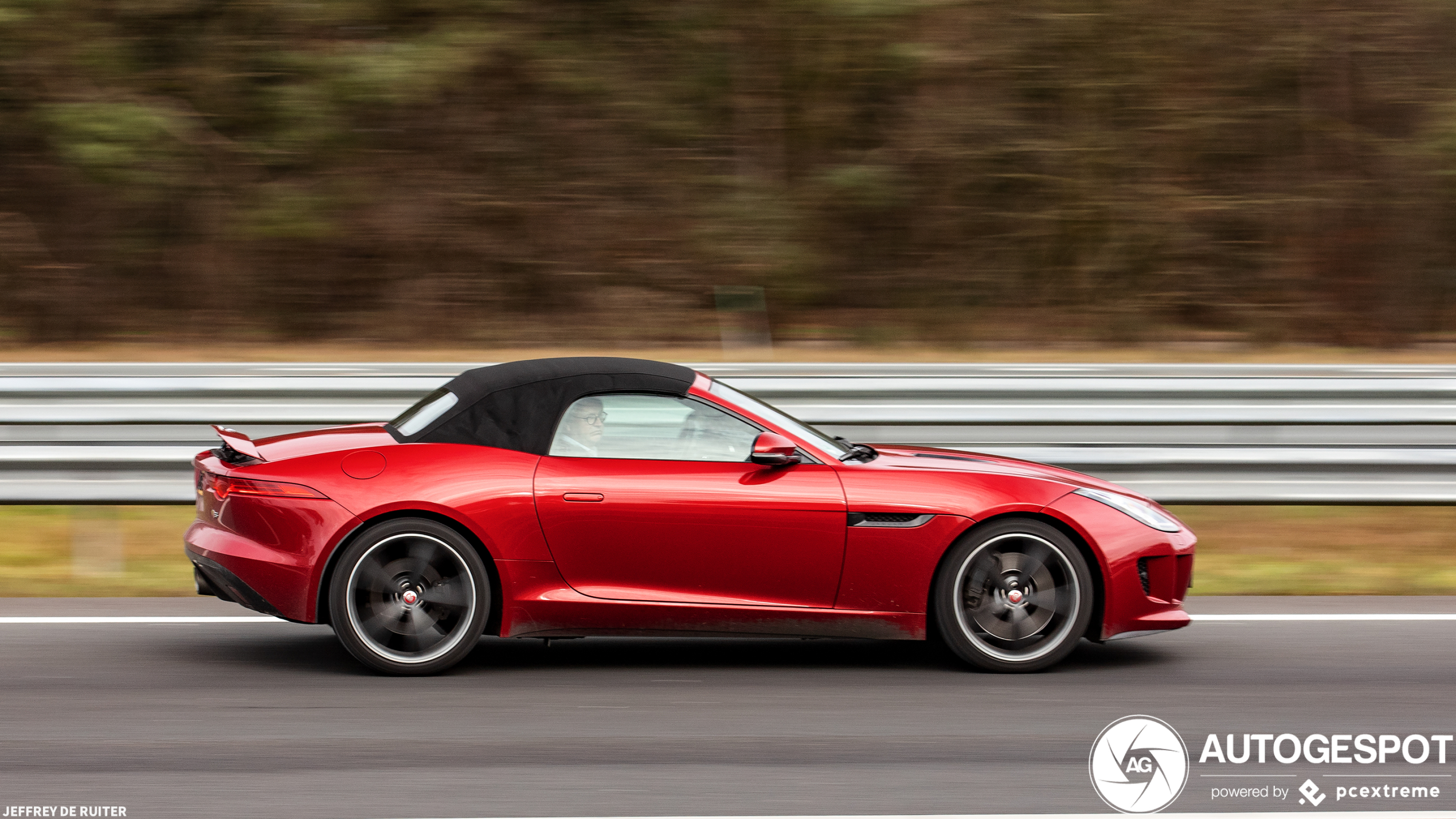 Jaguar F-TYPE S Convertible