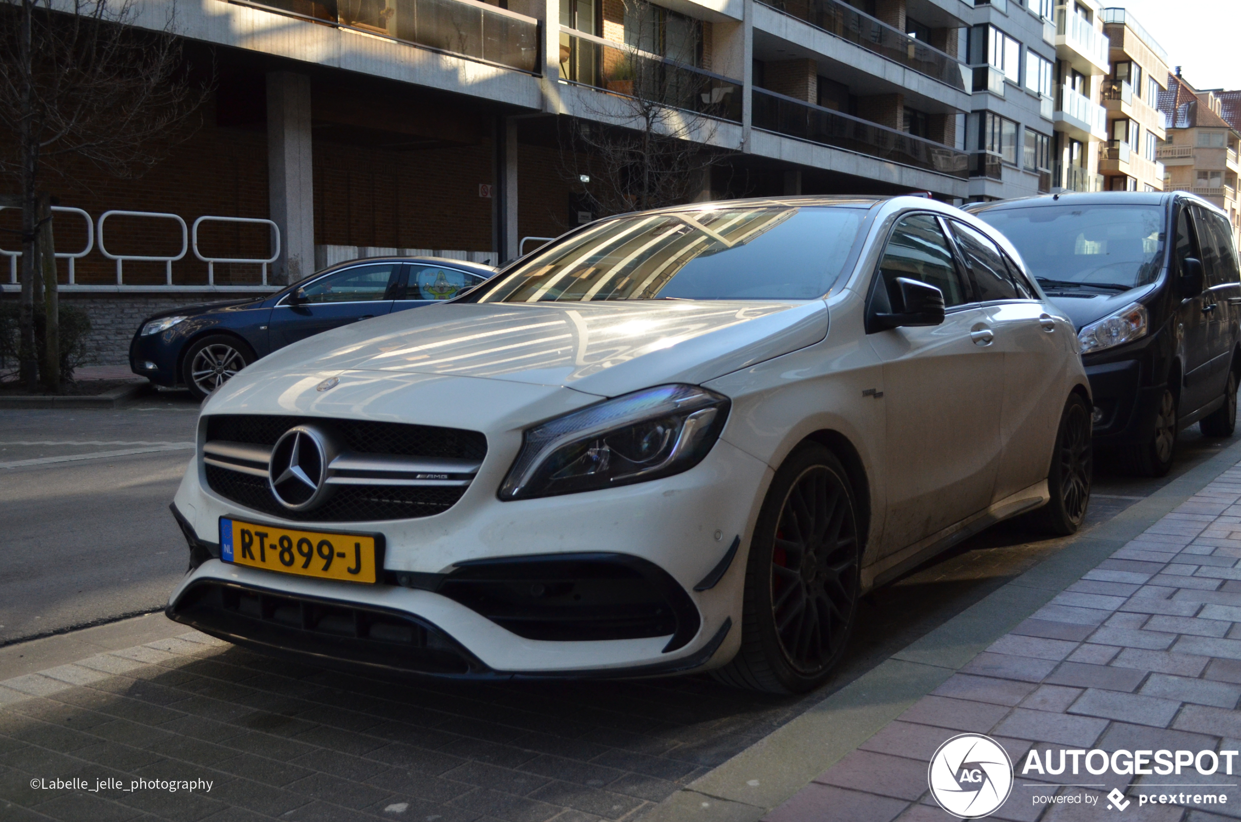 Mercedes-AMG A 45 W176 2015