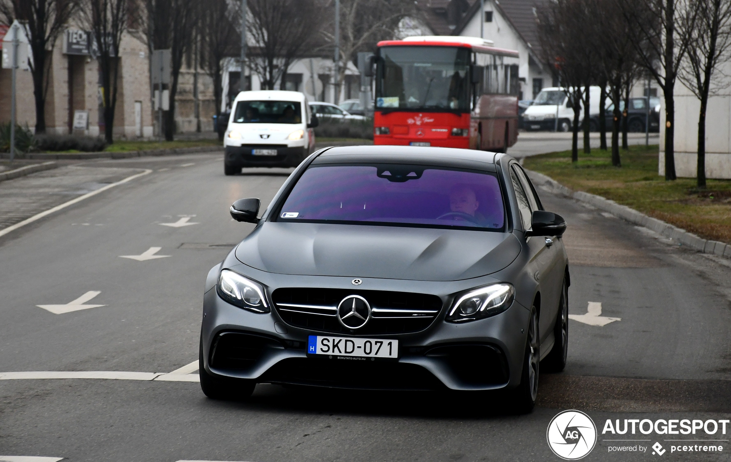 Mercedes-AMG E 63 S W213