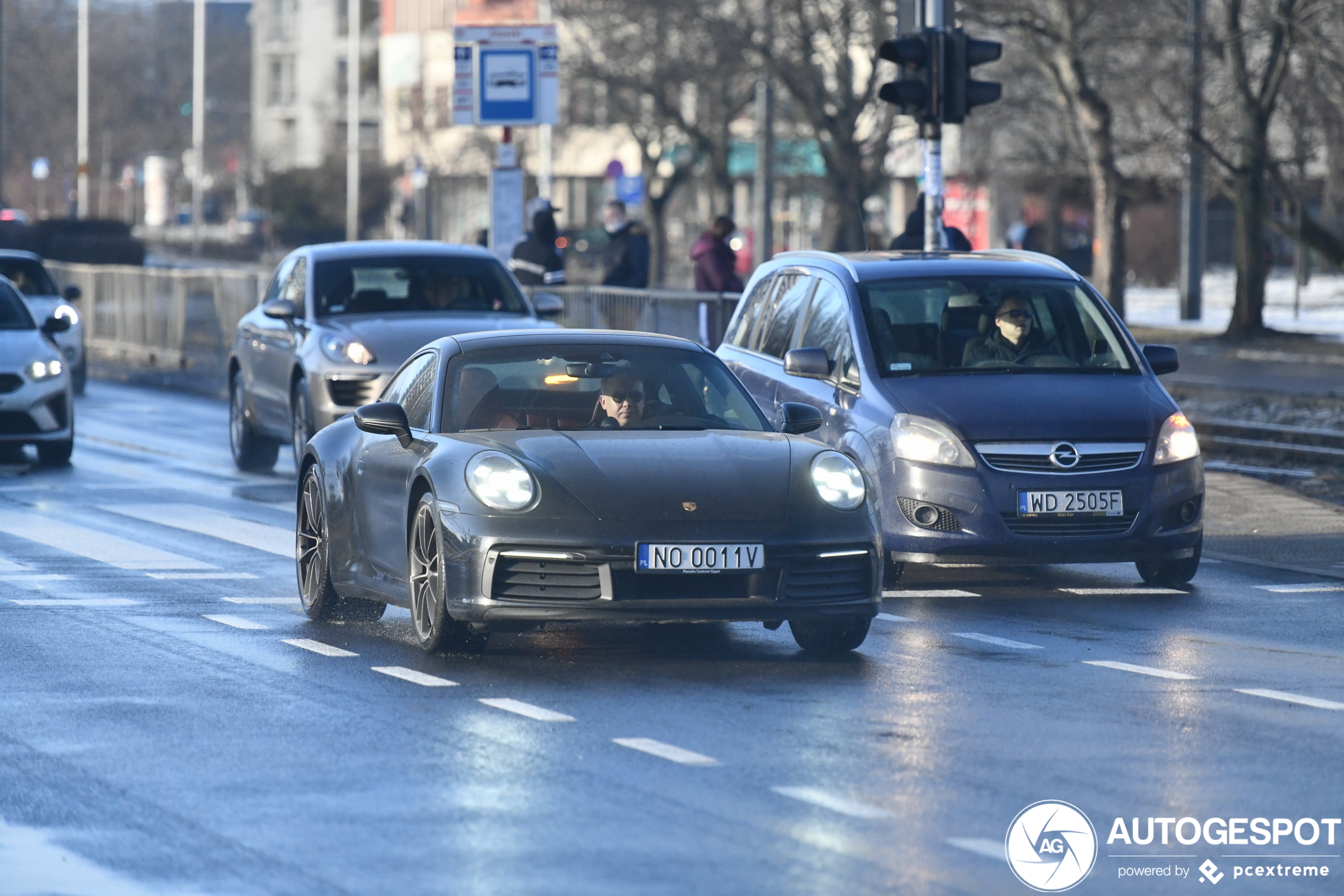 Porsche 992 Carrera 4S