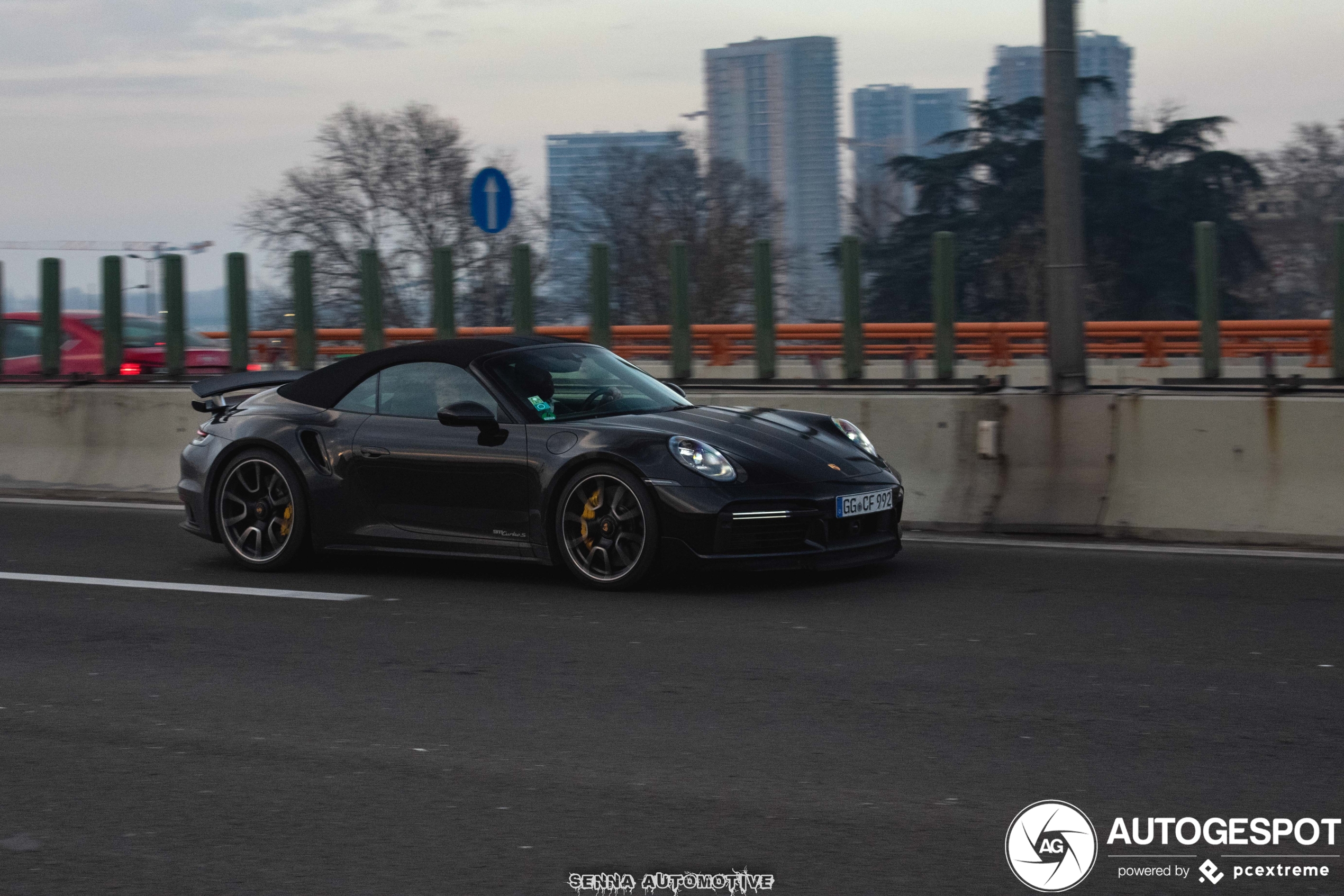 Porsche 992 Turbo S Cabriolet