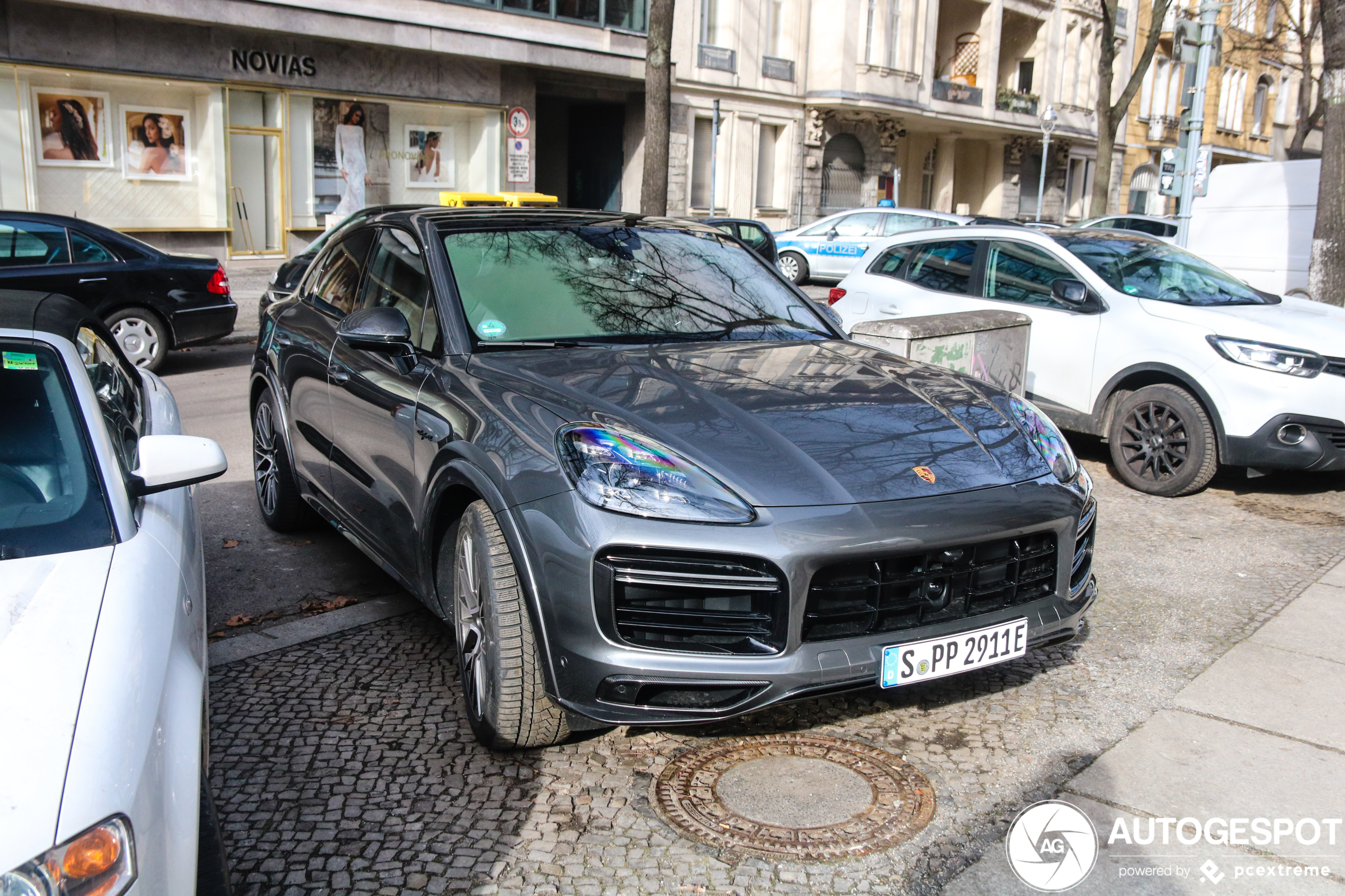 Porsche Cayenne Coupé Turbo S E-Hybrid