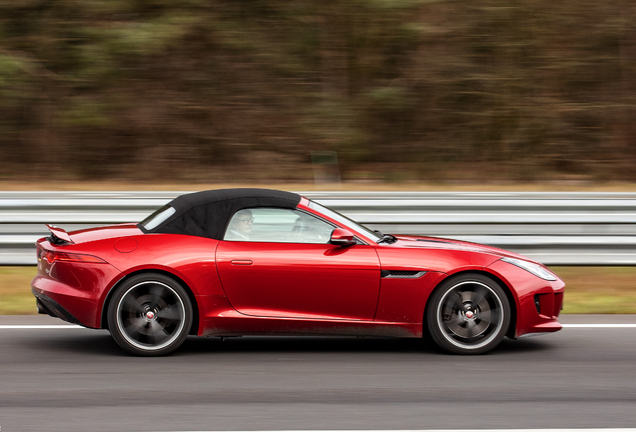 Jaguar F-TYPE S Convertible