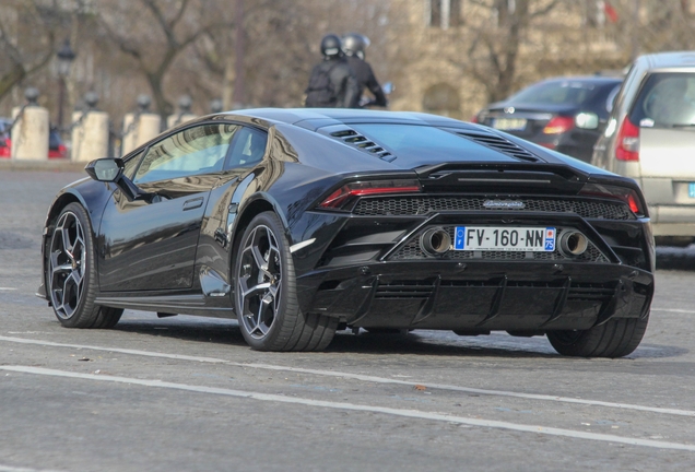 Lamborghini Huracán LP640-4 EVO