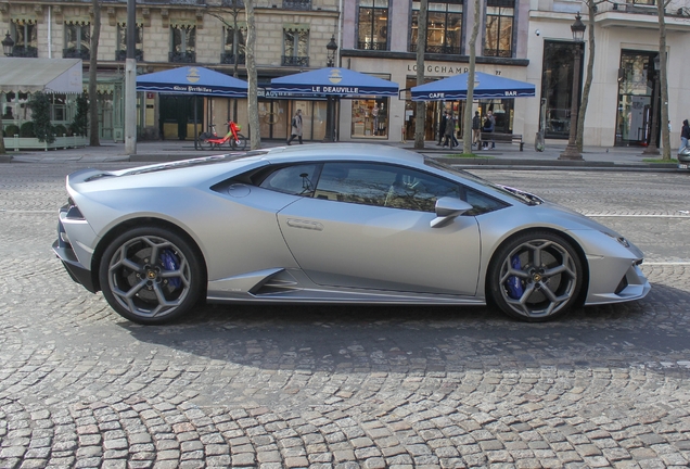 Lamborghini Huracán LP640-4 EVO