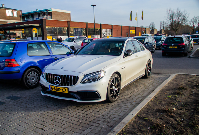 Mercedes-AMG C 63 S W205