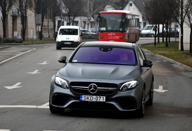 Mercedes-AMG E 63 S W213