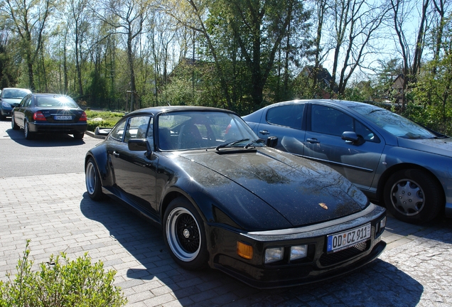 Porsche 930 Turbo Flatnose