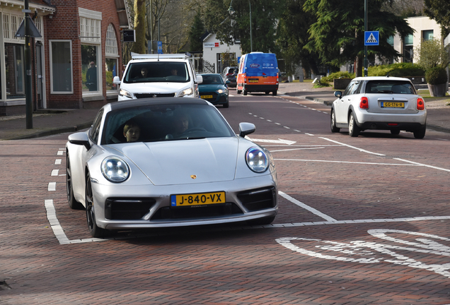 Porsche 992 Carrera 4S