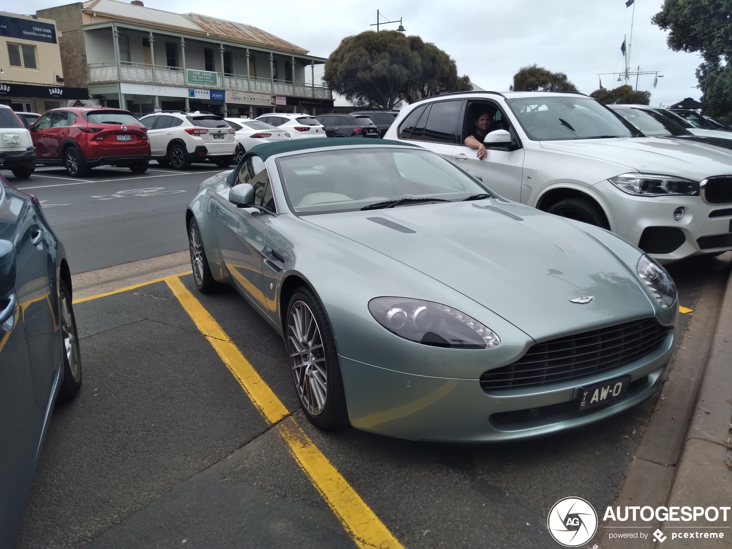 Aston Martin V8 Vantage Roadster