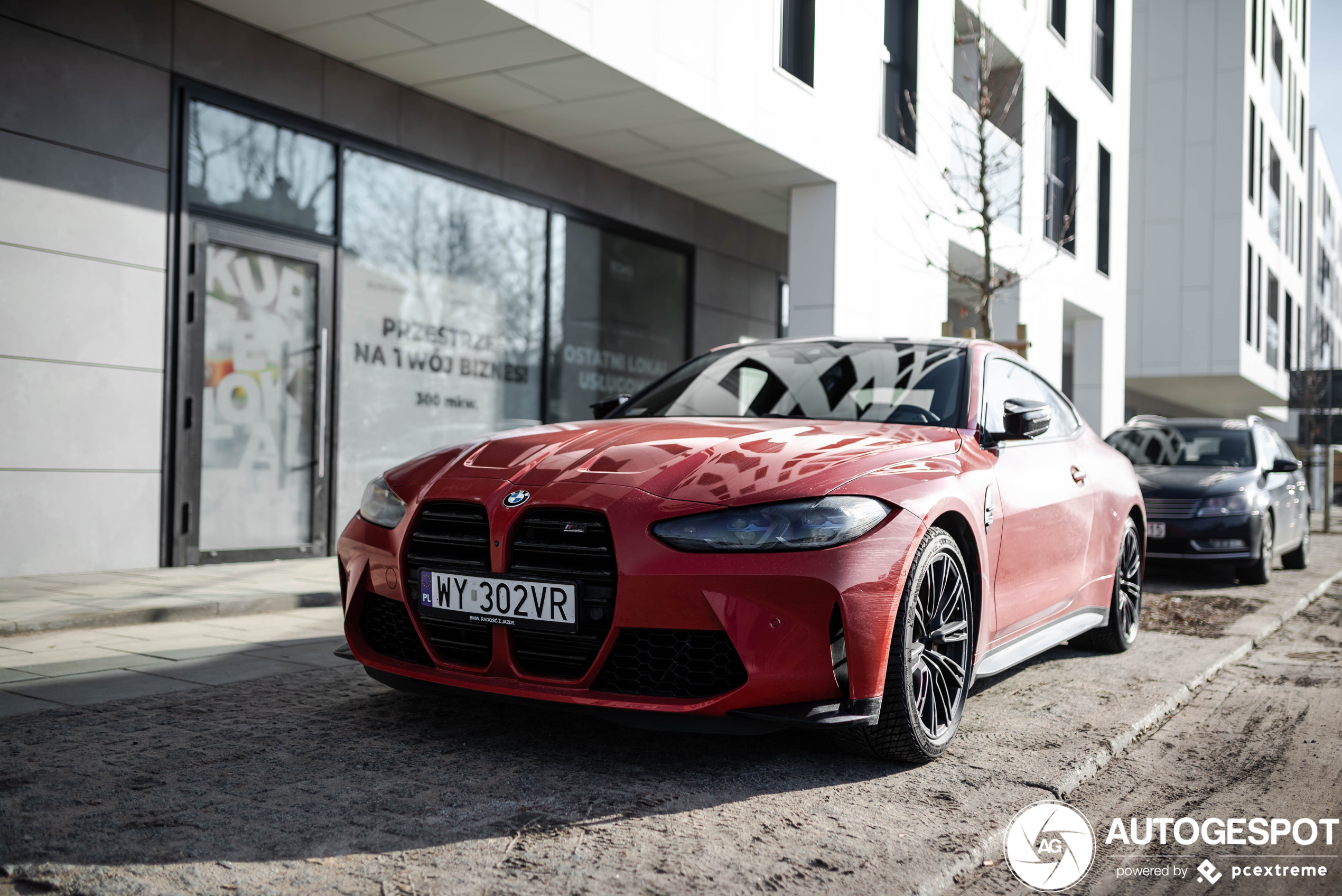 First time we see the BMW M4 in M Toronto Red