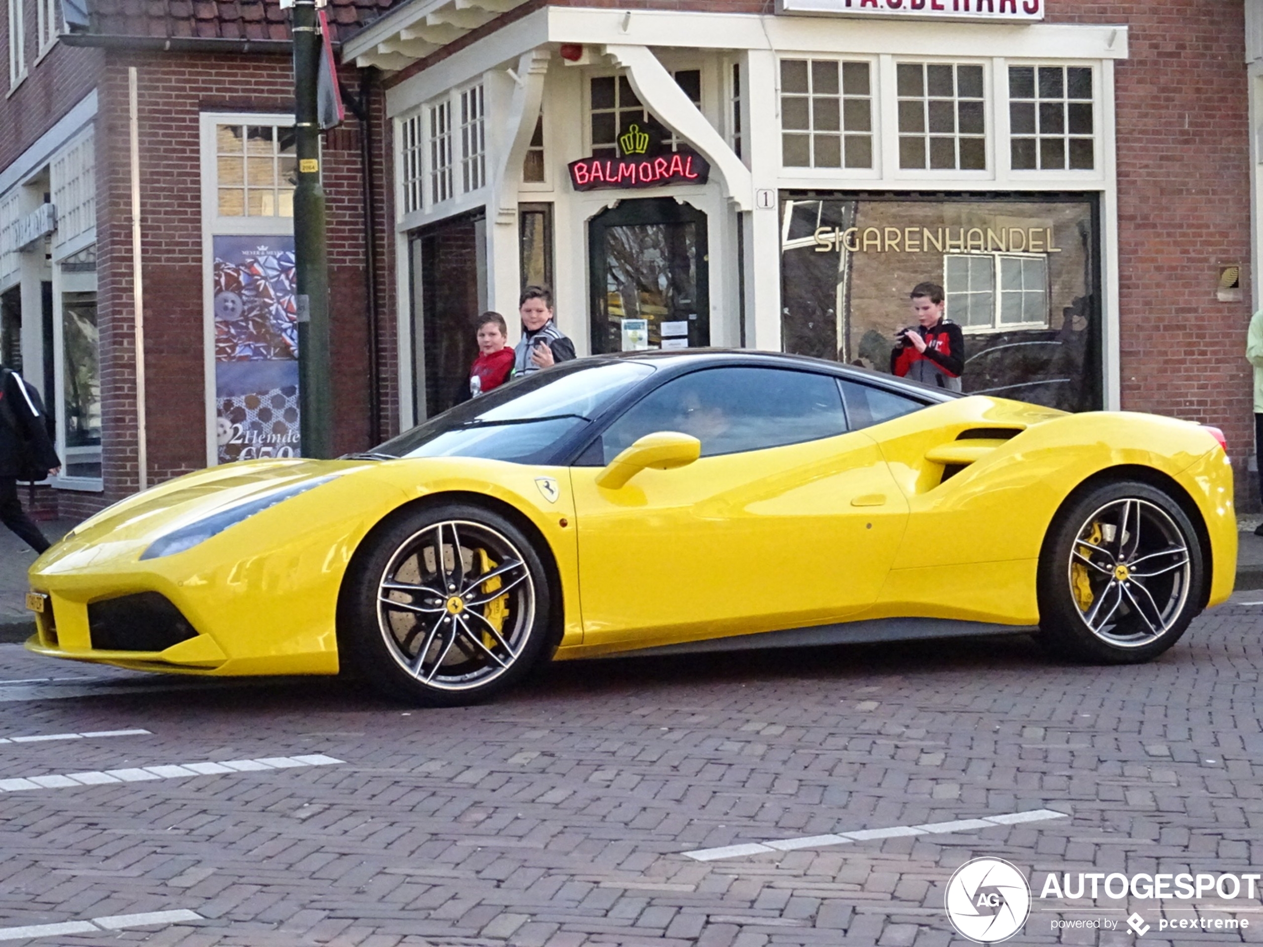 Ferrari 488 GTB