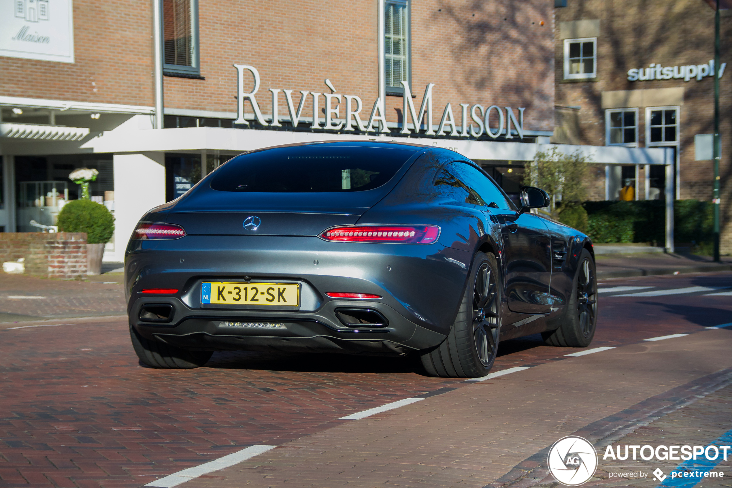 Mercedes-AMG GT C190 2017