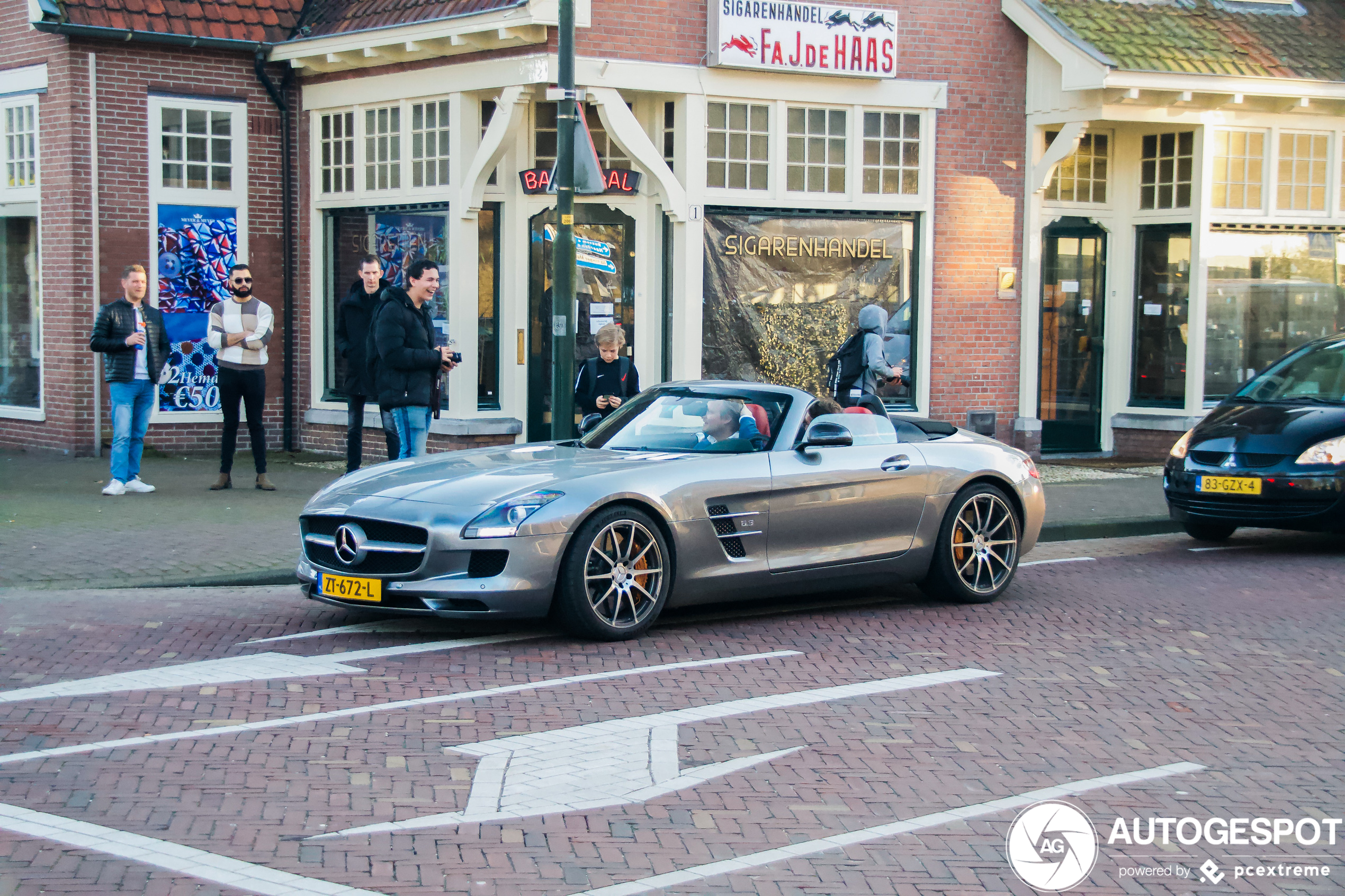 Mercedes-Benz SLS AMG Roadster