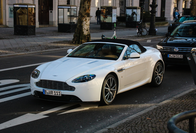 Aston Martin V8 Vantage Roadster 2012