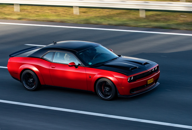 Dodge Challenger SRT Hellcat Widebody