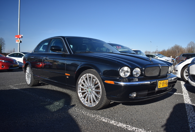 Jaguar XJR