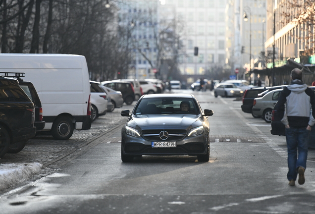 Mercedes-AMG C 63 S W205