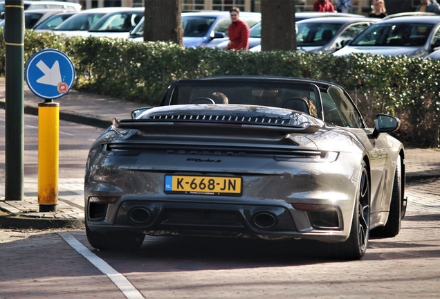 Porsche 992 Turbo S Cabriolet