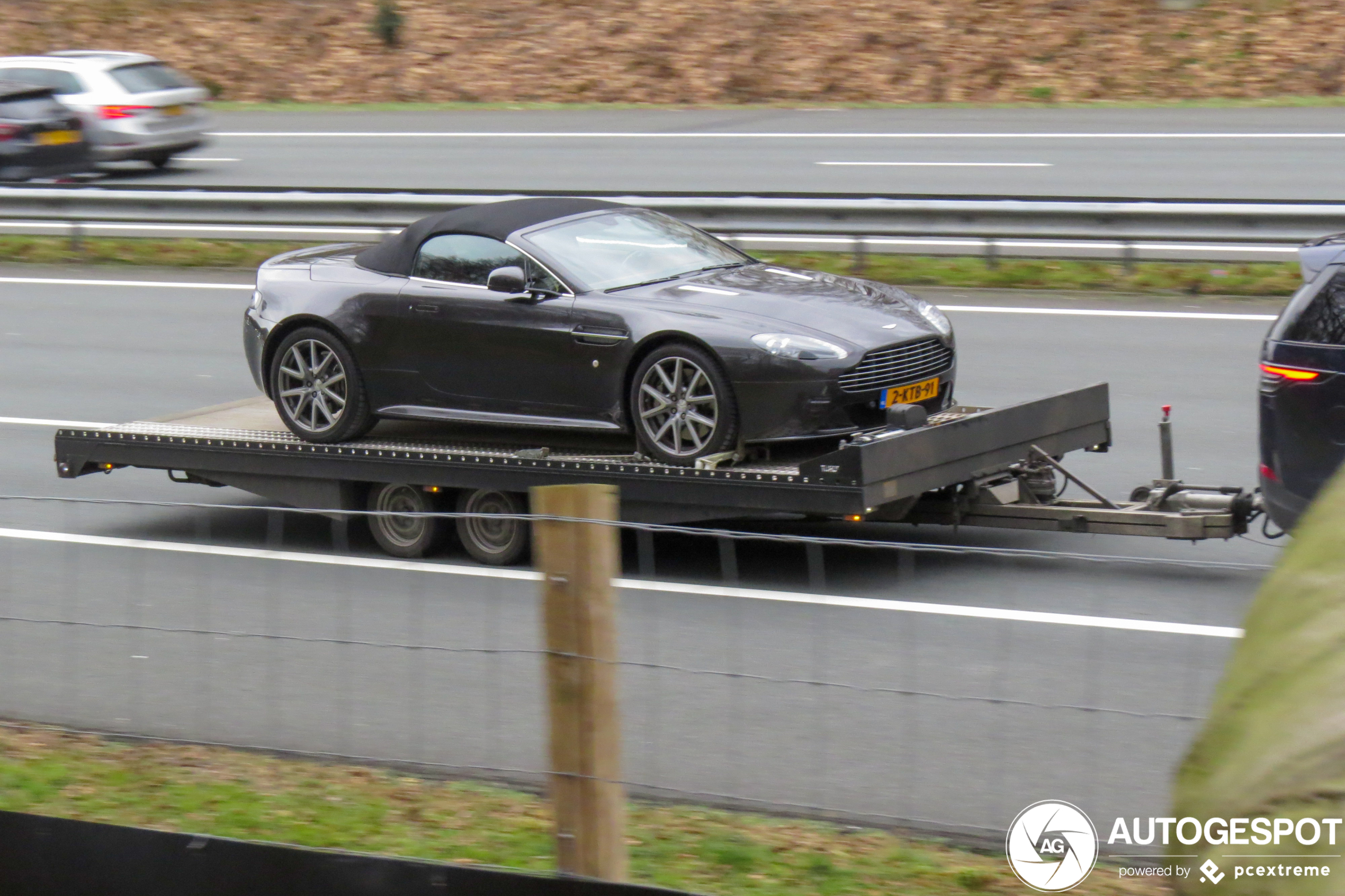 Aston Martin V8 Vantage S Roadster