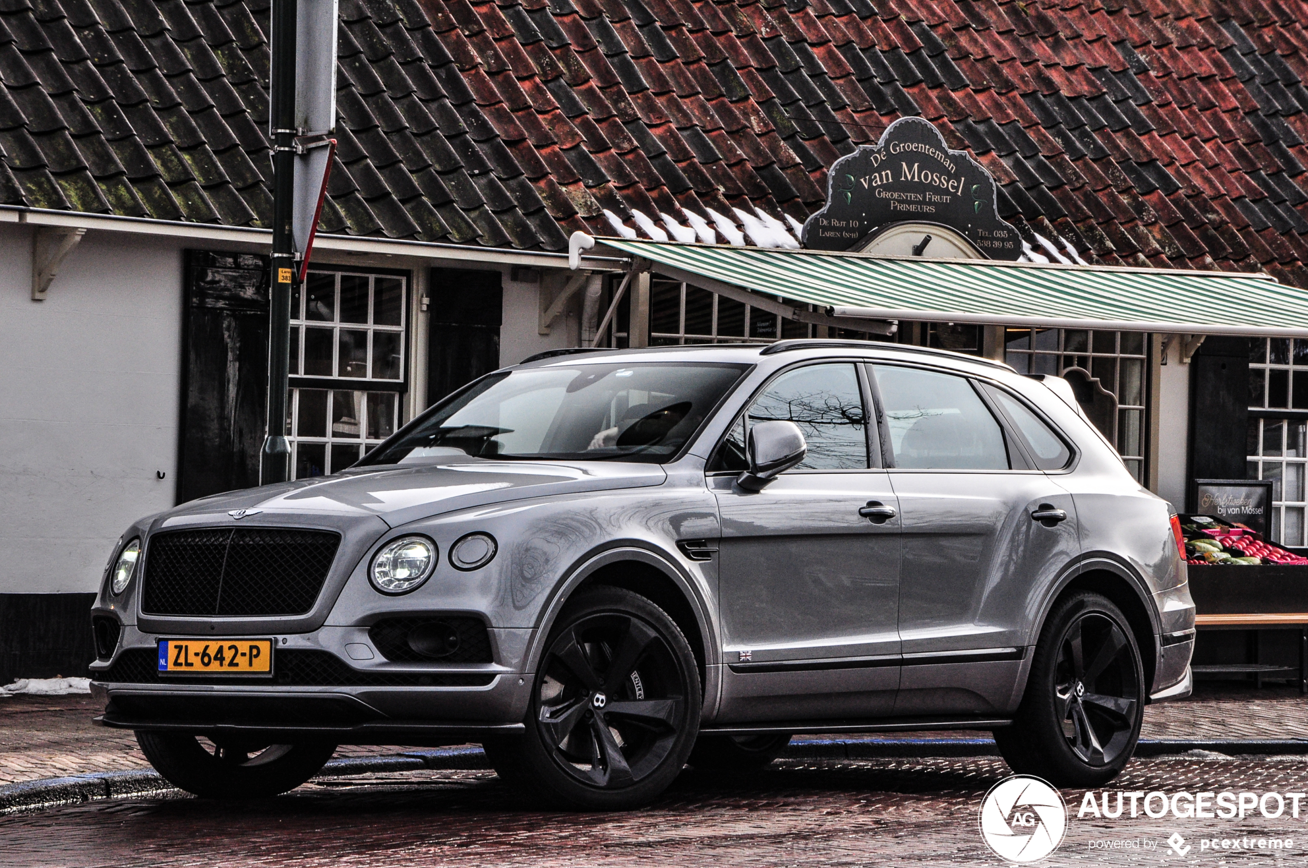 Bentley Bentayga V8