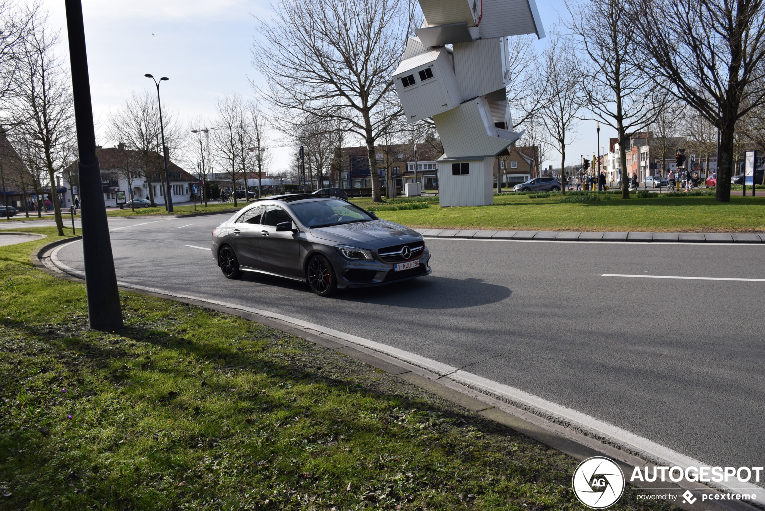 Mercedes-Benz CLA 45 AMG C117