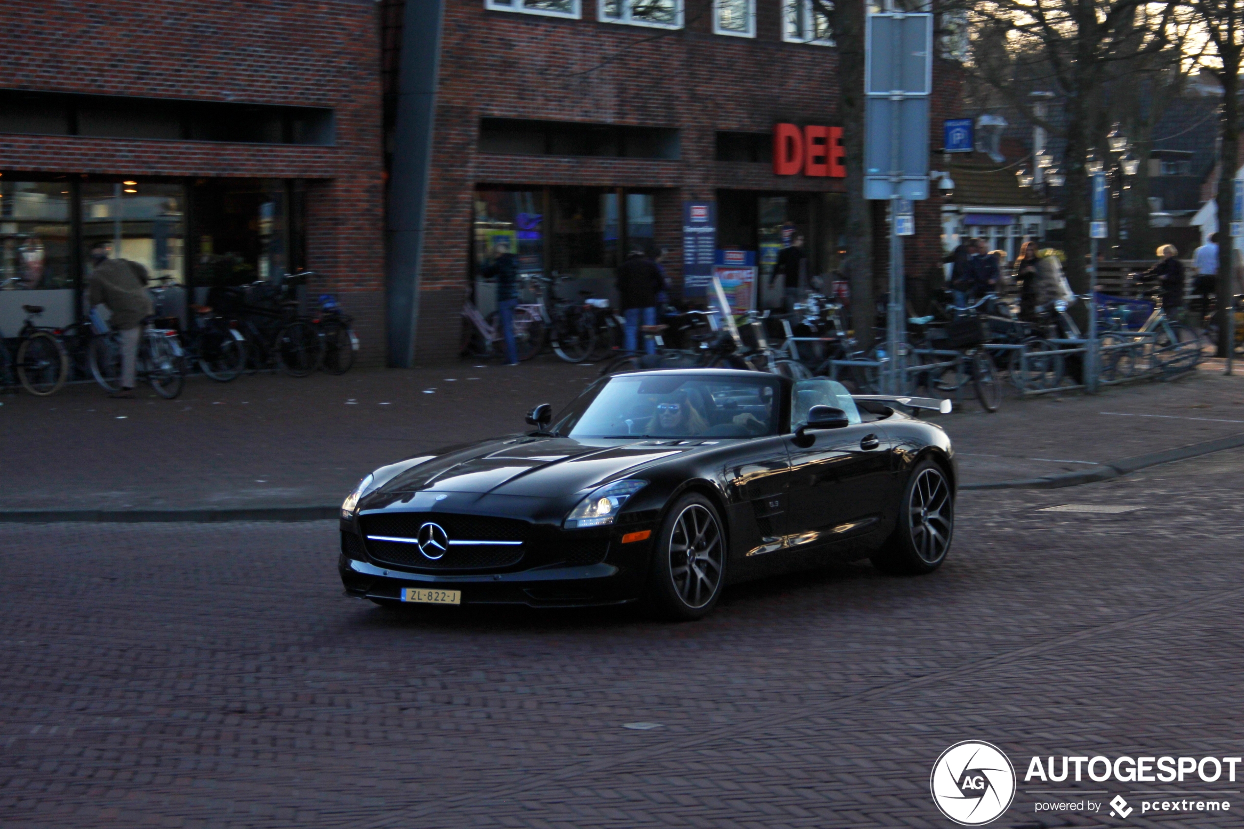 Mercedes-Benz SLS AMG GT Roadster Final Edition