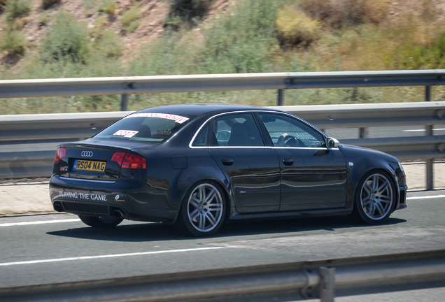 Audi RS4 Sedan