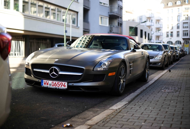 Mercedes-Benz SLS AMG Roadster