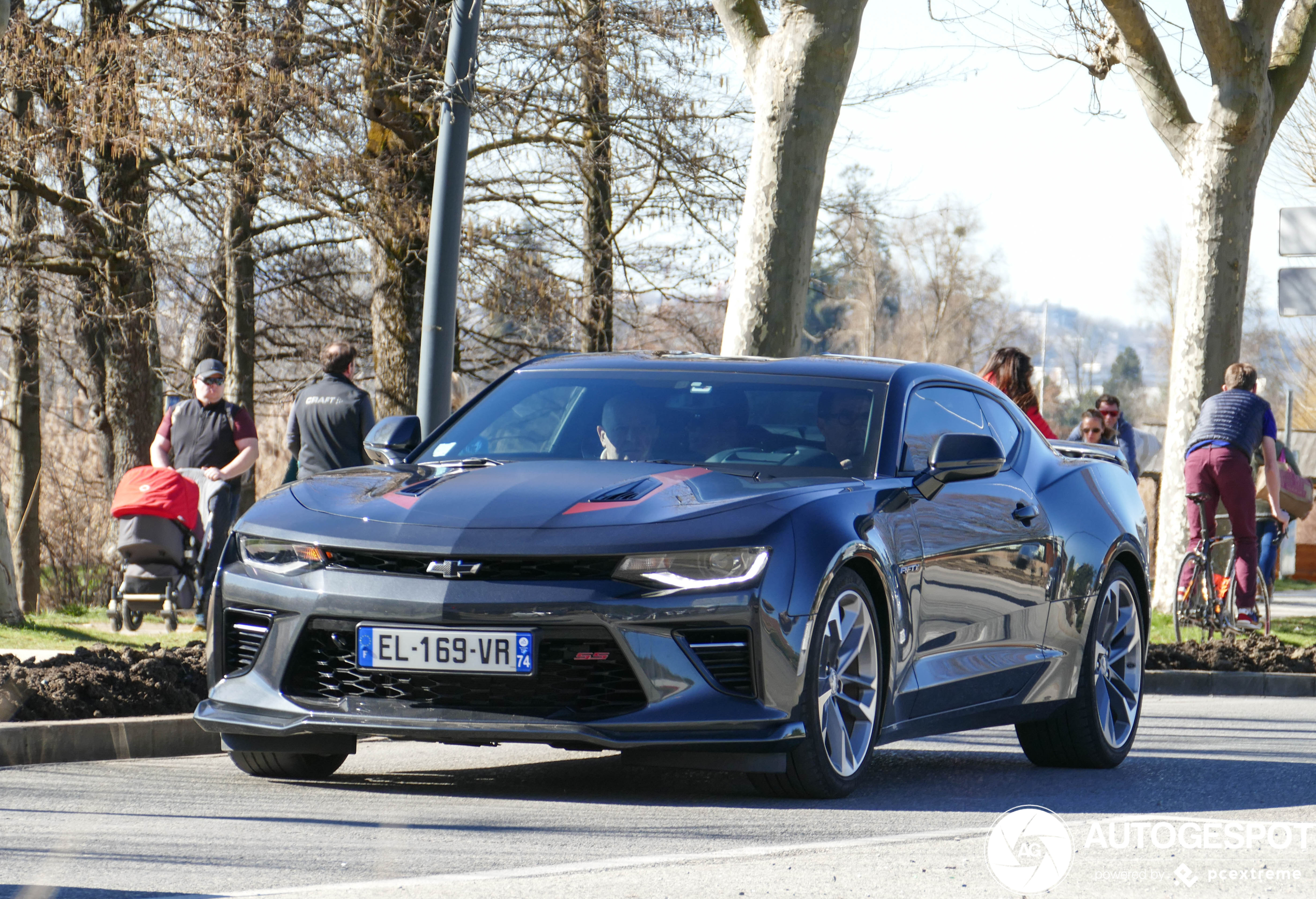 Chevrolet Camaro SS 2016 50th Anniversary