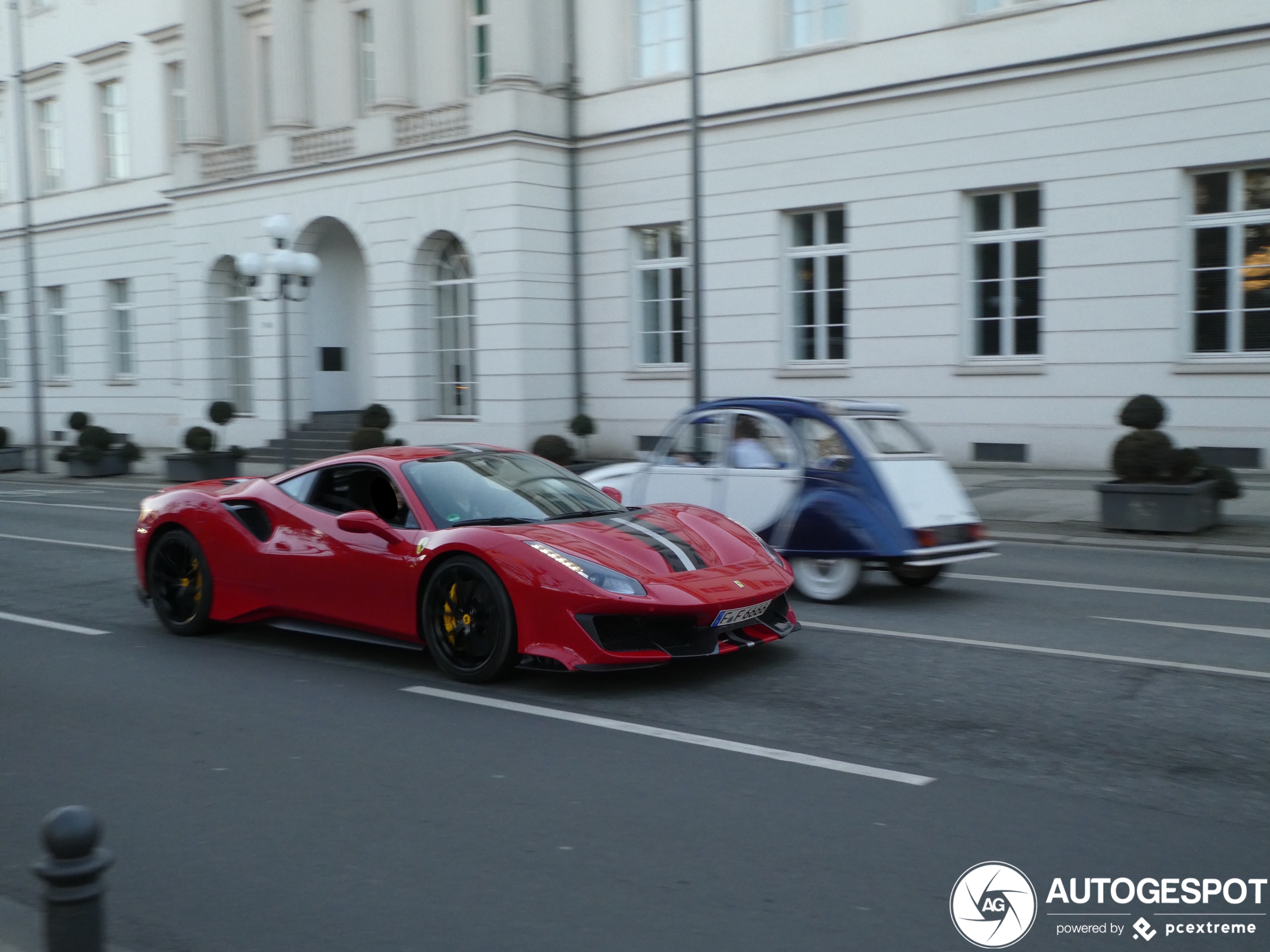 Ferrari 488 Pista