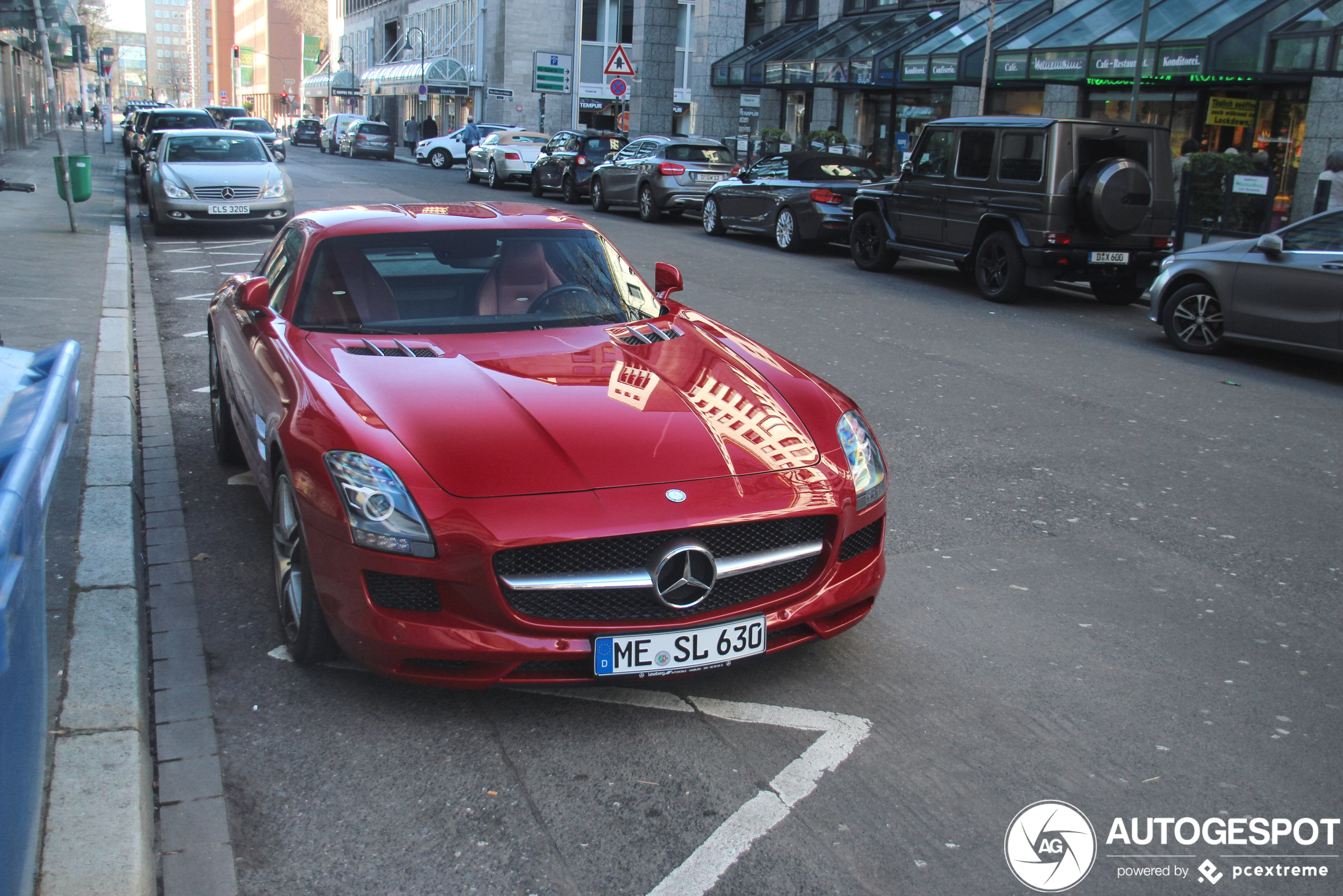 Mercedes-Benz SLS AMG